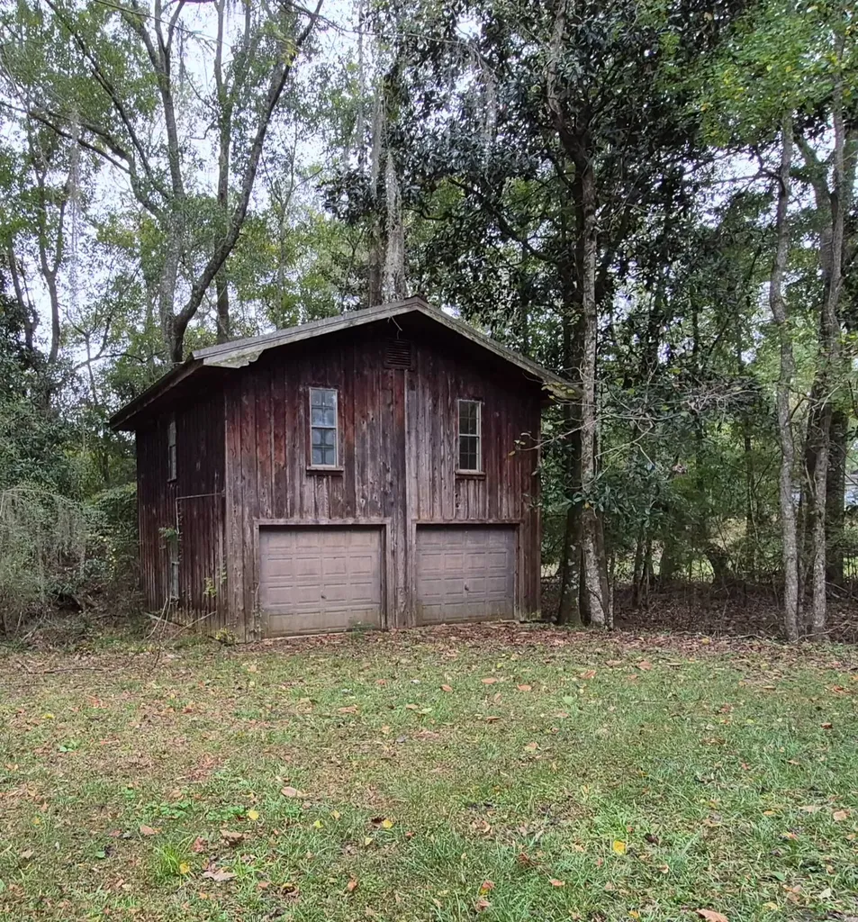 110 Cottonwood Evergreen AL 36401