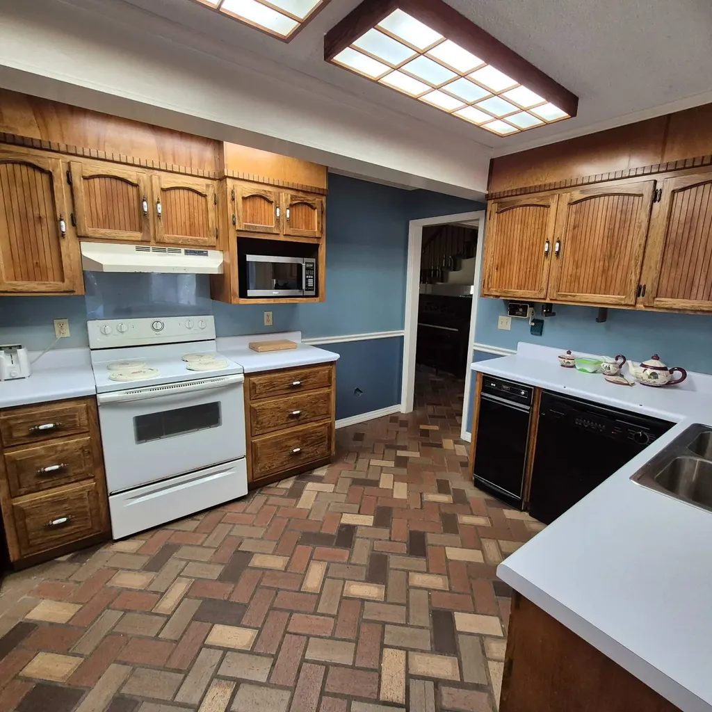110 Cottonwood Evergreen AL 36401