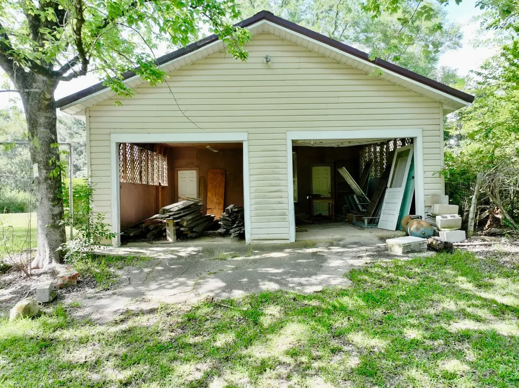 4534 Center Point Road Coffeeville AL 36524