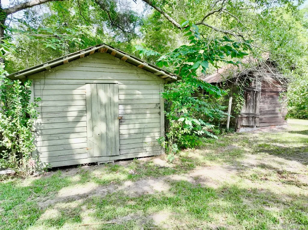 4534 Center Point Road Coffeeville AL 36524