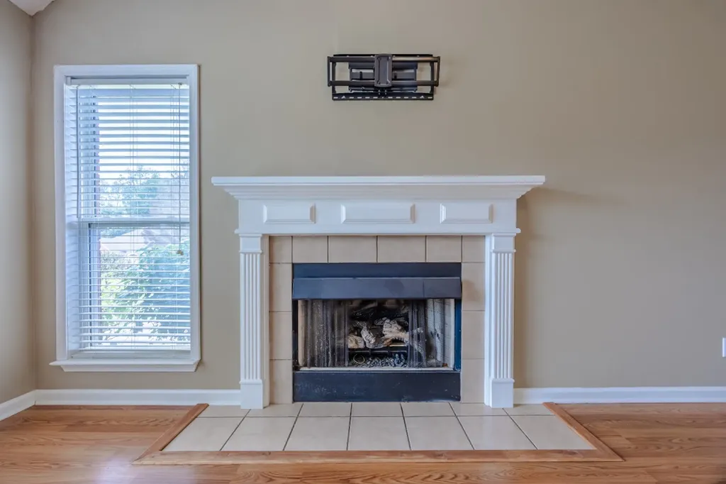 1715 Formosa Court Deatsville AL 36022