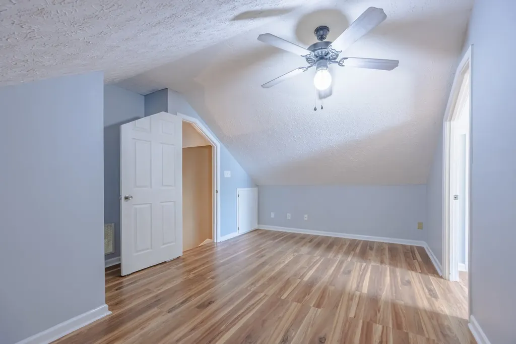 1715 Formosa Court Deatsville AL 36022