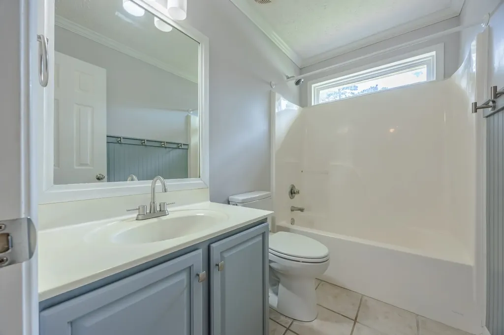 1715 Formosa Court Deatsville AL 36022