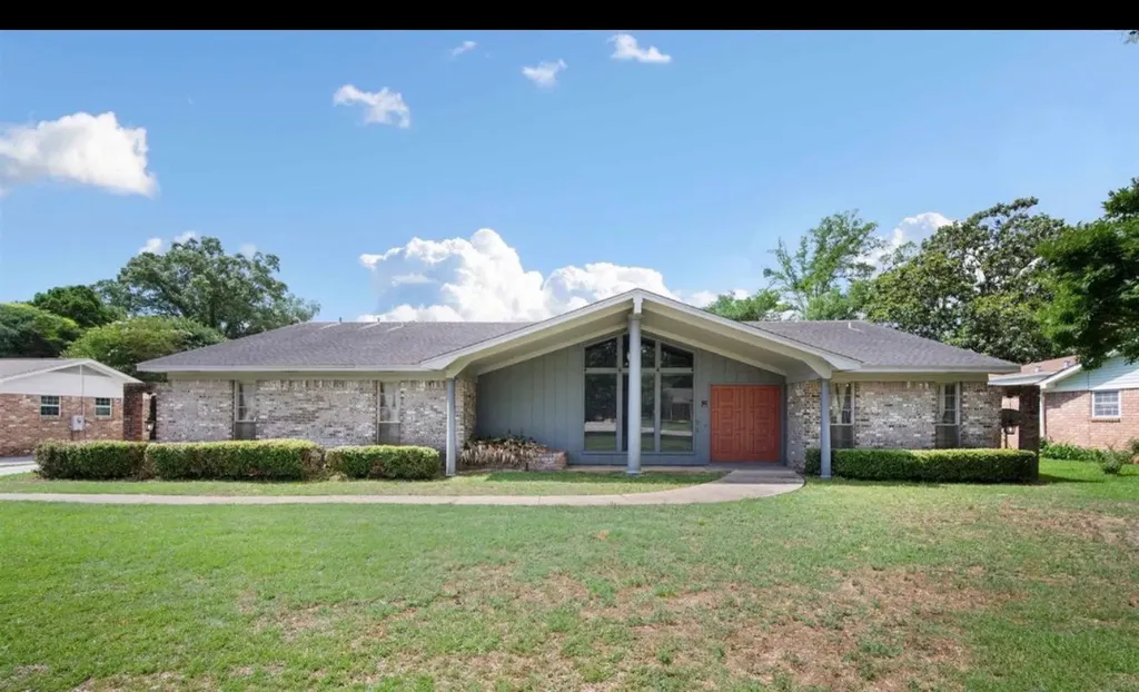 504 Vaughn Drive N Satsuma AL 36572