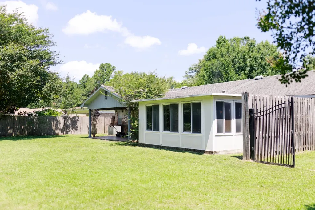 504 Vaughn Drive N Satsuma AL 36572