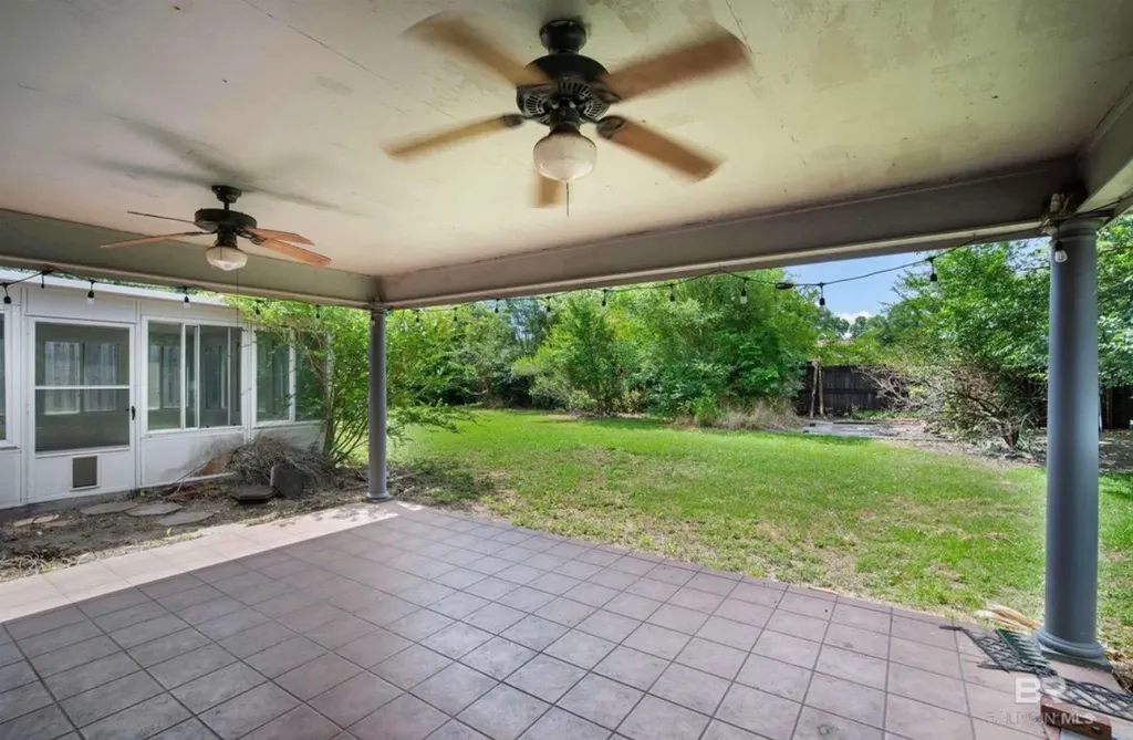 504 Vaughn Drive N Satsuma AL 36572