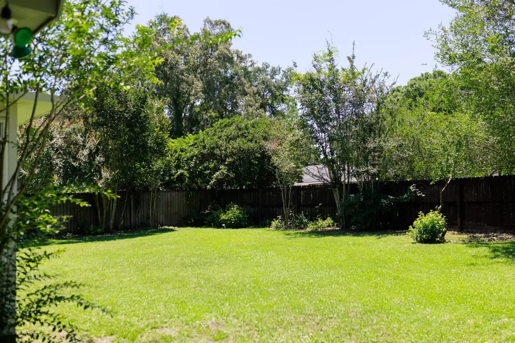 504 Vaughn Drive N Satsuma AL 36572