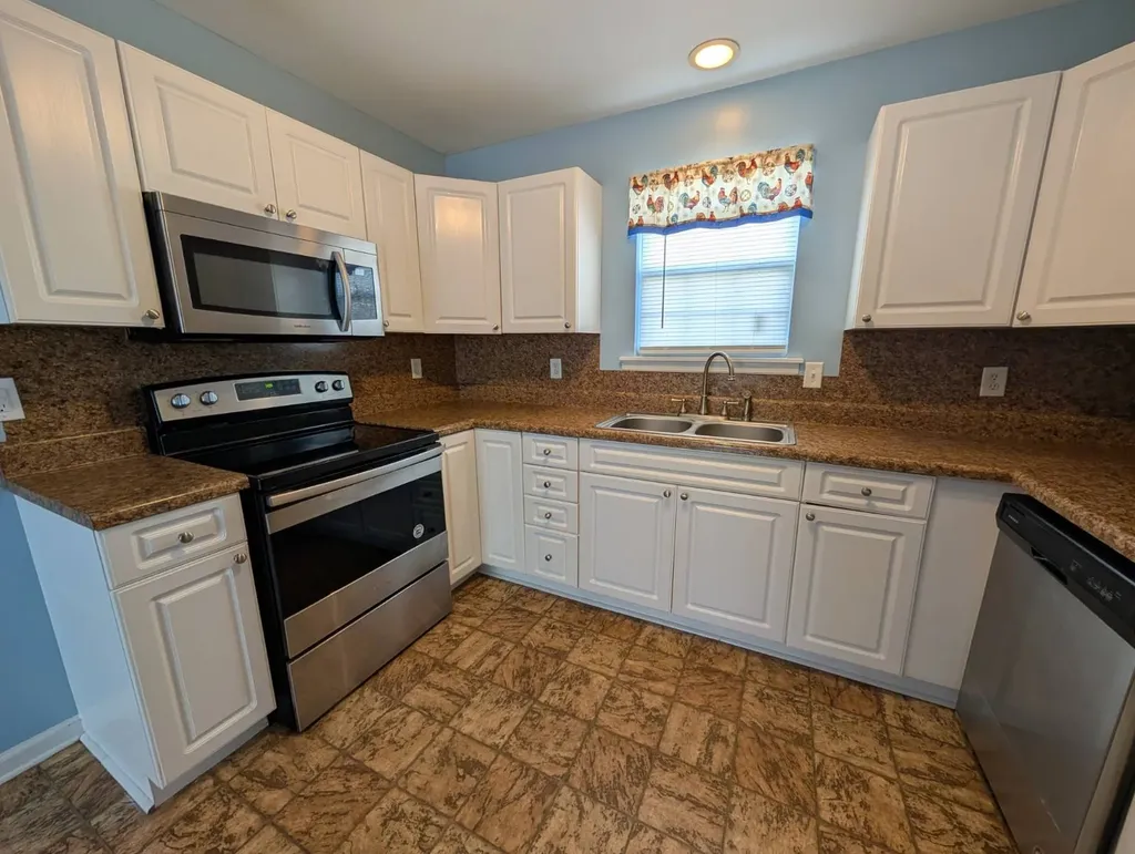 303 Autumnwood Drive Rainbow City AL 35906