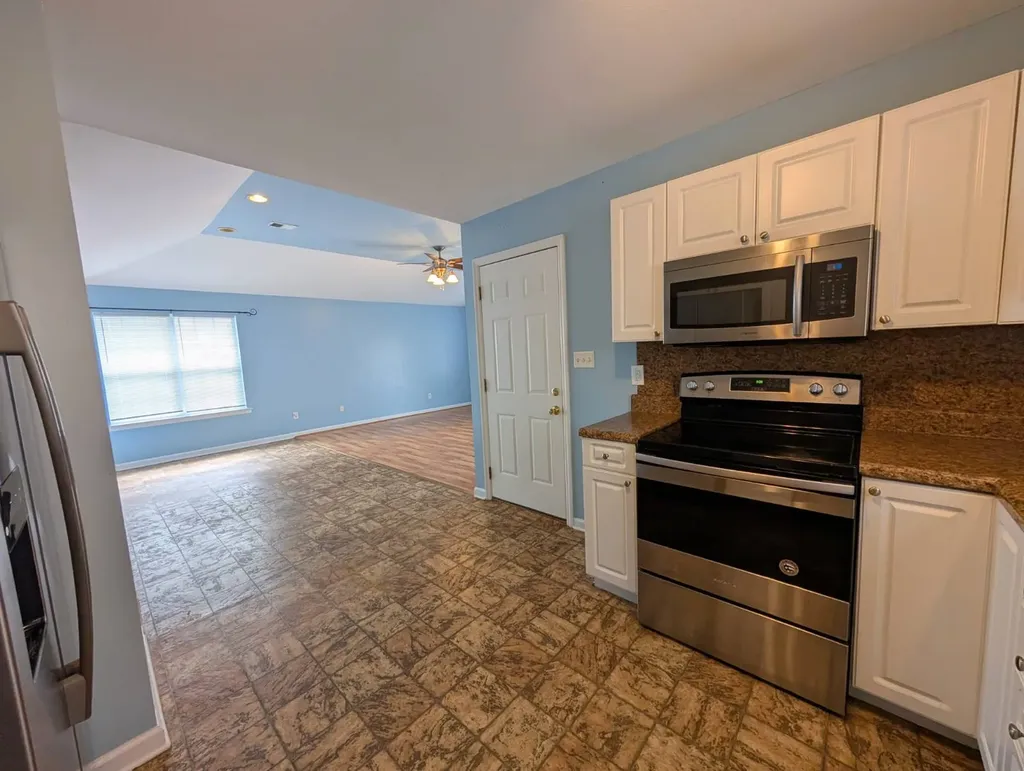 303 Autumnwood Drive Rainbow City AL 35906