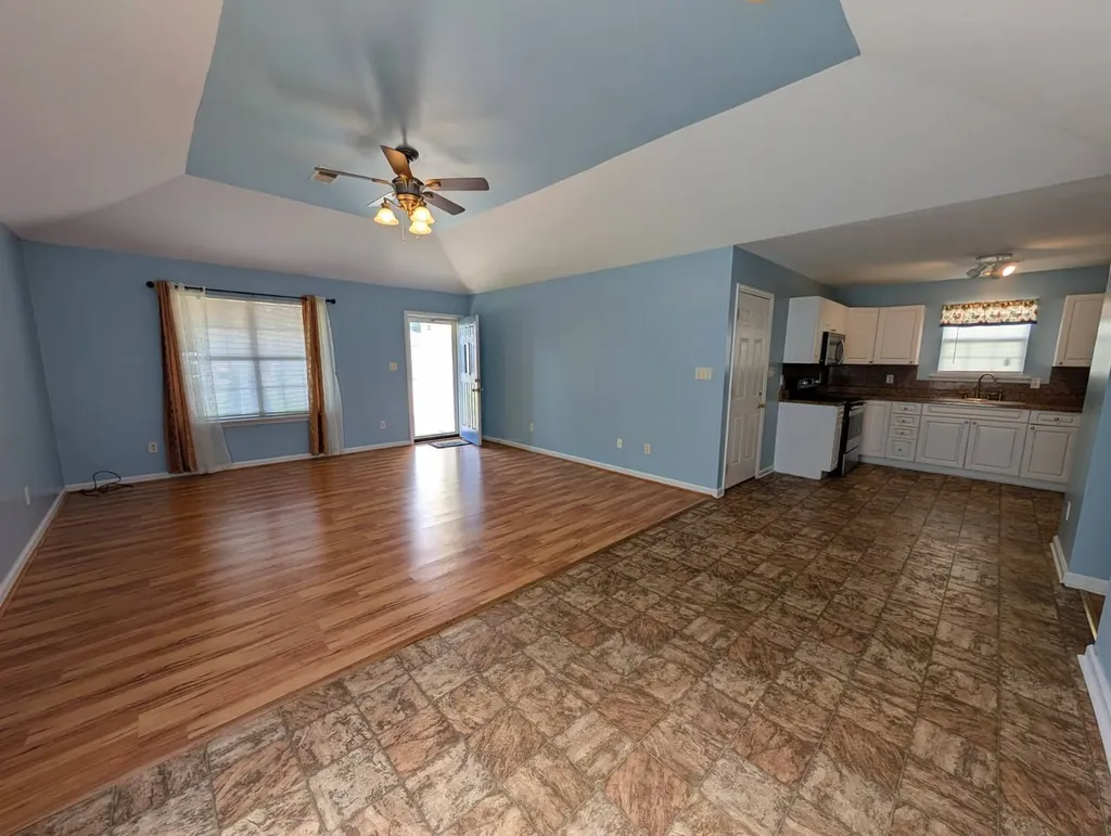 303 Autumnwood Drive Rainbow City AL 35906
