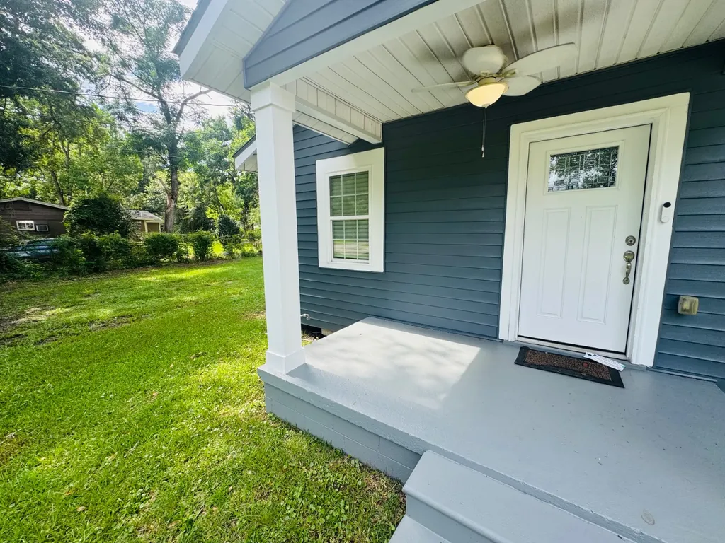 424 Second Avenue Saraland AL 36571