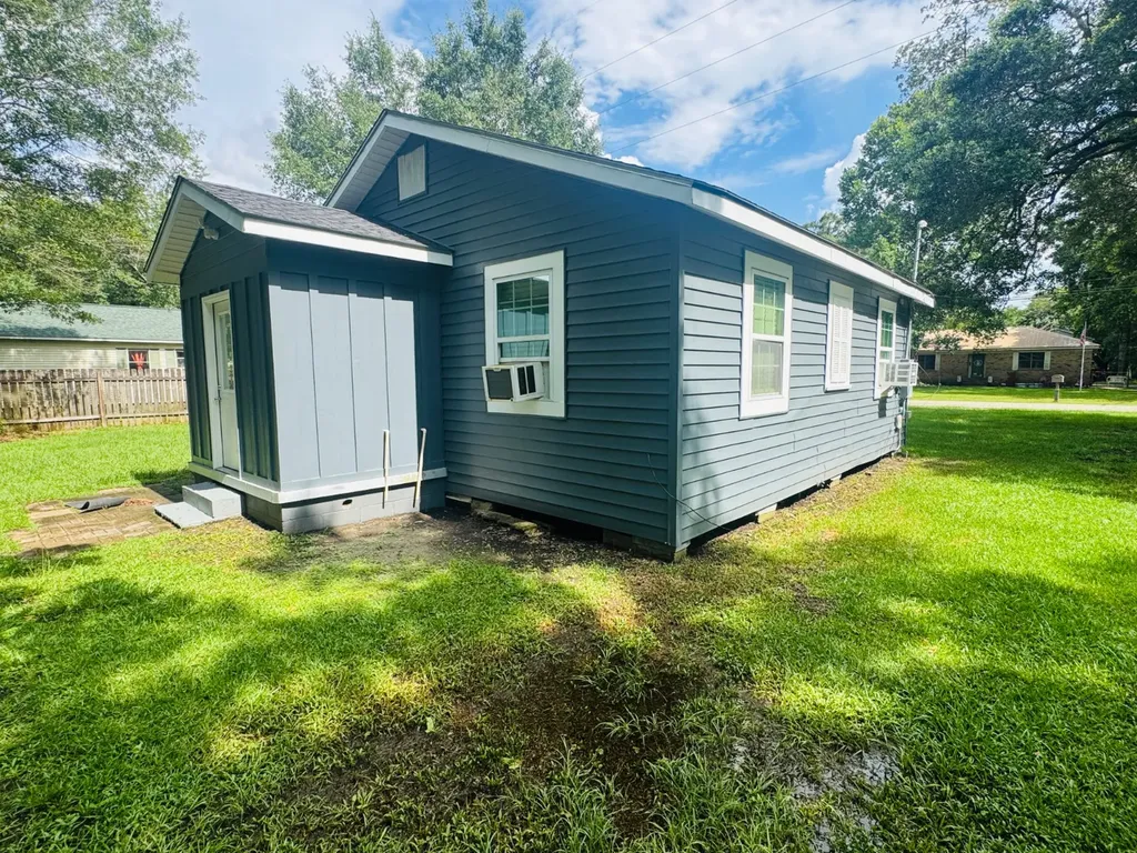 424 Second Avenue Saraland AL 36571