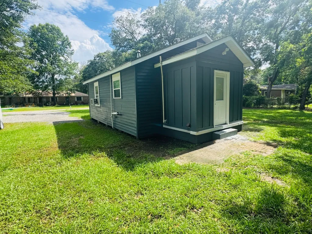 424 Second Avenue Saraland AL 36571