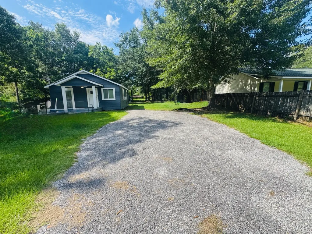 424 Second Avenue Saraland AL 36571