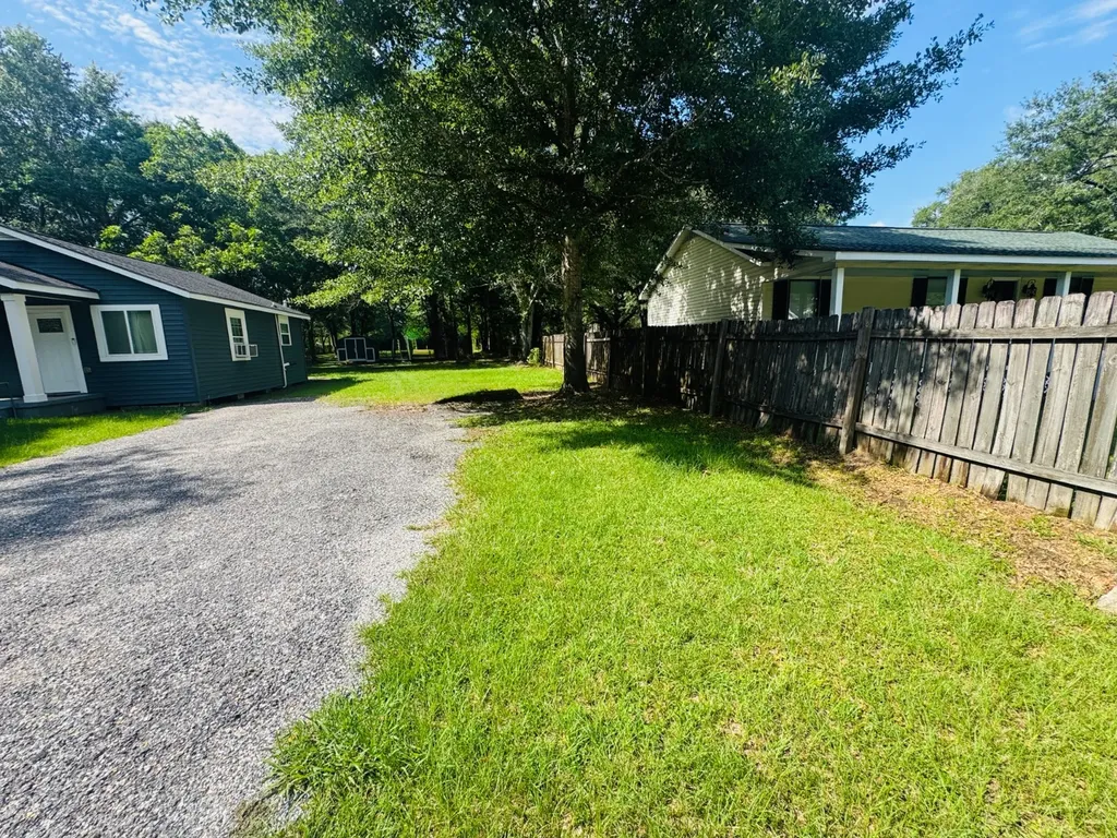 424 Second Avenue Saraland AL 36571