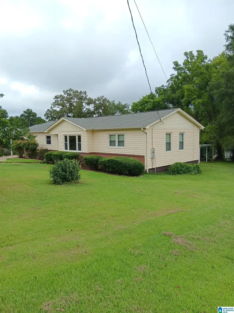 328 Sunhill Road NW Center Point AL 35215