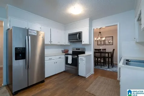 3324 Hillard Drive Vestavia Hills AL 35243