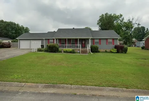 1212 Cozy Circle Bessemer AL 35023