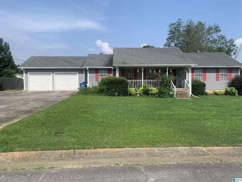 1212 Cozy Circle Bessemer AL 35023