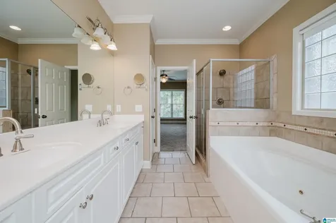 5927 Waterscape Pass Hoover AL 35244