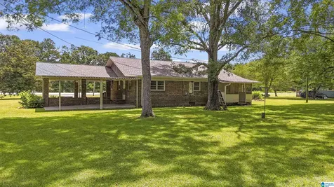 32807 Highway 31 Calera AL 35040