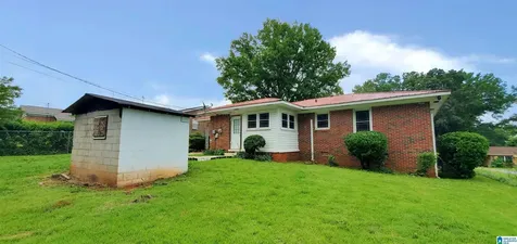 1121 Cook Drive Sylacauga AL 35150