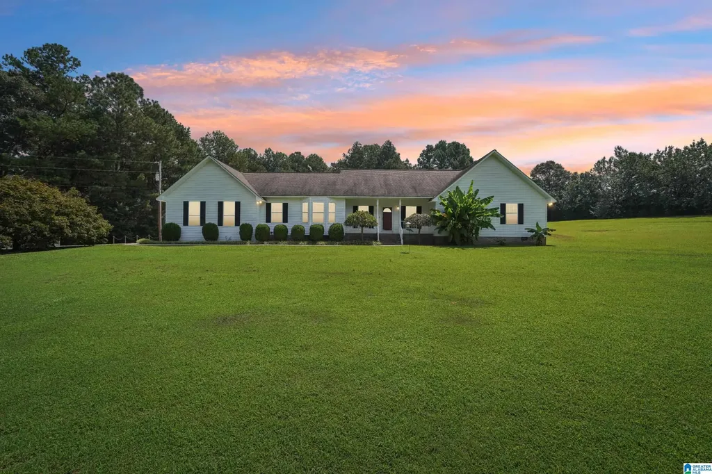 160 Dogwood Lane Holly Pond AL 35083