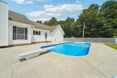 160 Dogwood Lane Holly Pond AL 35083