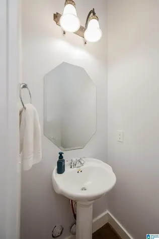 4601 Nicholas Drive Bessemer AL 35022