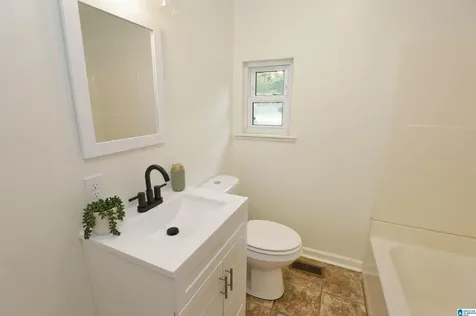 7617 Cedar Avenue Leeds AL 35094