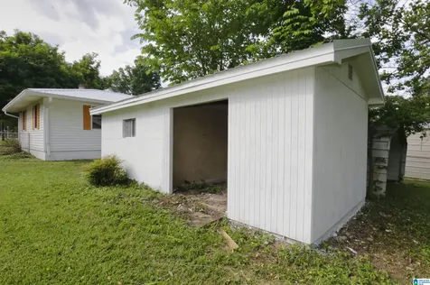 7617 Cedar Avenue Leeds AL 35094