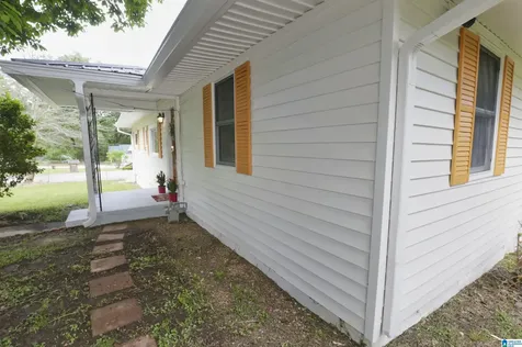 7617 Cedar Avenue Leeds AL 35094