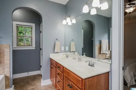 336 Kingston Circle Birmingham AL 35211