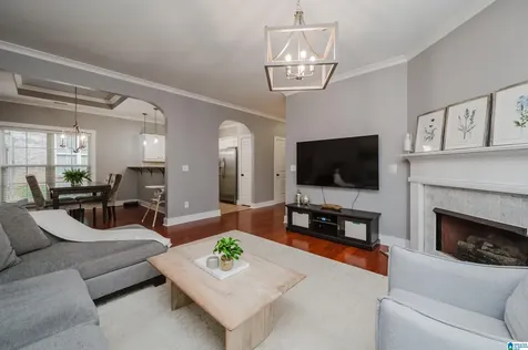 336 Kingston Circle Birmingham AL 35211