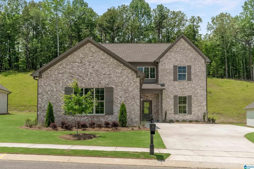 125 Mcalpin Circle Pelham AL 35124