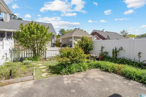 109 Stratford Circle Pelham AL 35124