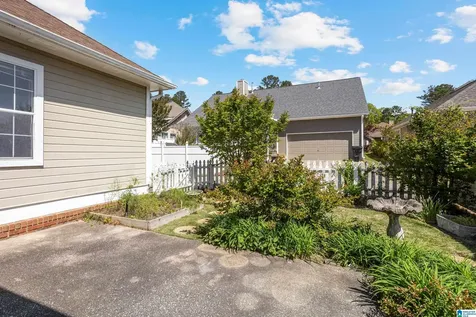 109 Stratford Circle Pelham AL 35124
