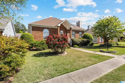 109 Stratford Circle Pelham AL 35124