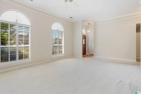 109 Stratford Circle Pelham AL 35124