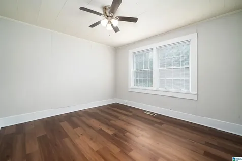109 9th Court S Bessemer AL 35020