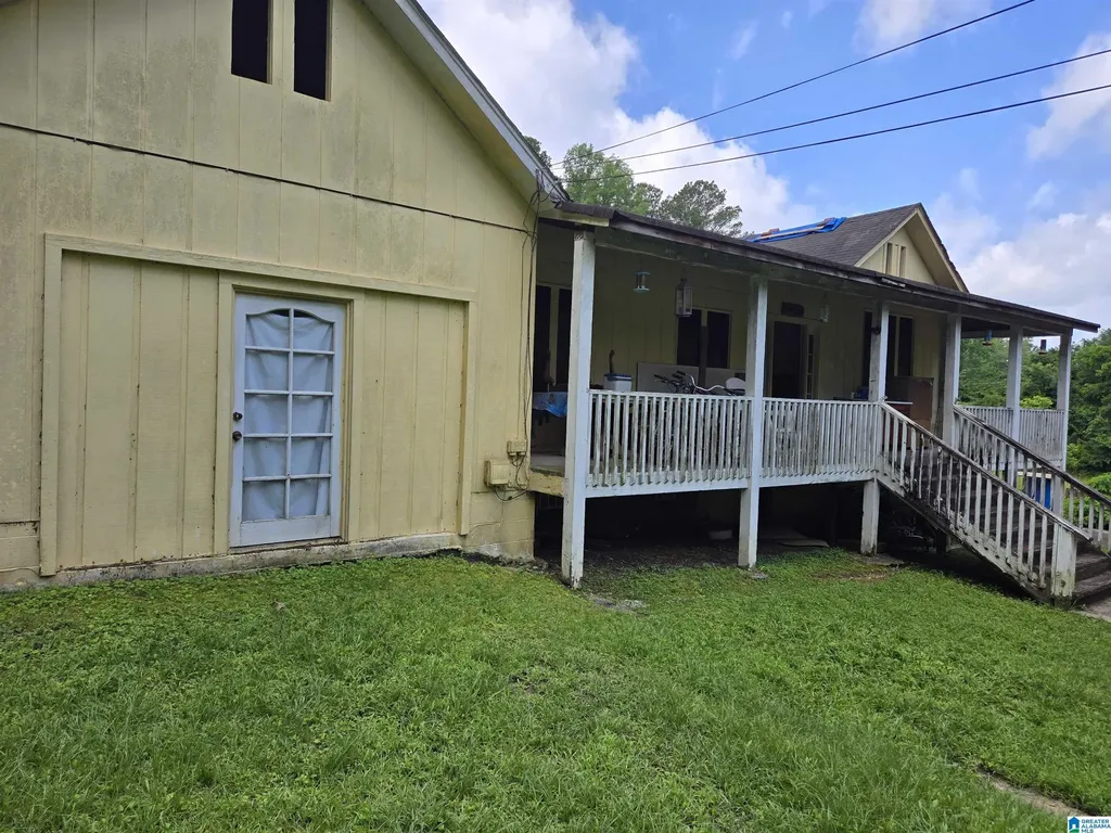 2412 Fluker Drive Bessemer AL 35022