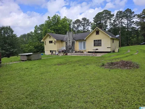 2412 Fluker Drive Bessemer AL 35022