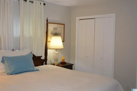 4829 Lincrest Drive Birmingham AL 35222