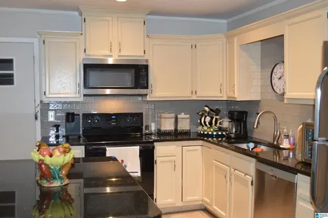 4829 Lincrest Drive Birmingham AL 35222