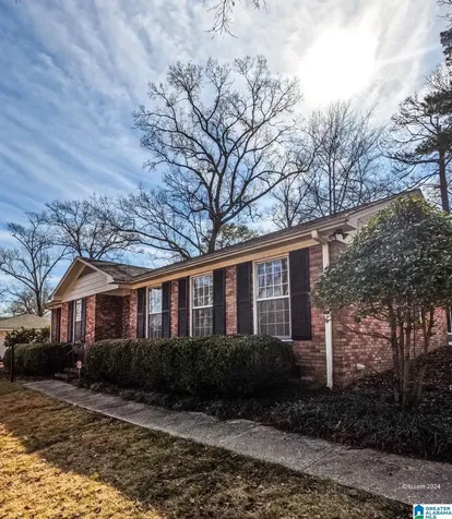 2987 Donita Court Vestavia Hills AL 35243