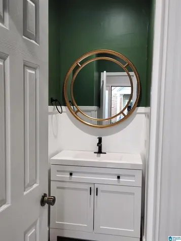 2010 Waterford Place Hoover AL 35244