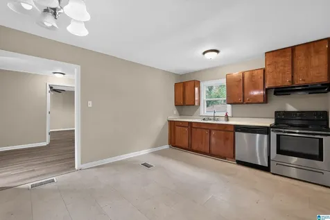 1325 17th Way SW Birmingham AL 35211