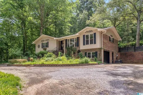 1800 Rex Lake Road Leeds AL 35094