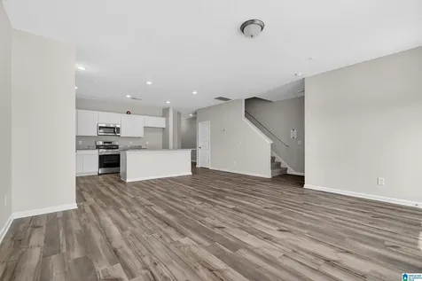 4530 Village Springs Square Fultondale AL 35068
