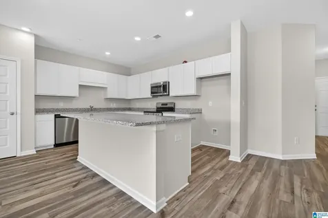 4530 Village Springs Square Fultondale AL 35068